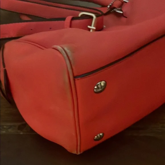 Coach REHAB Coral Handbag in need of love - Picture 9 of 16